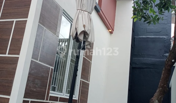 Rumah Mezzanine Baru Renov LT 129 SHM Ring 1 Sekolah Fav Depok 2