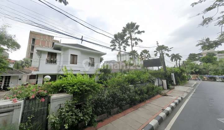 Dijual Rumah Mewah Menteng Jakarta Pusat Luas 1063 SHM 2