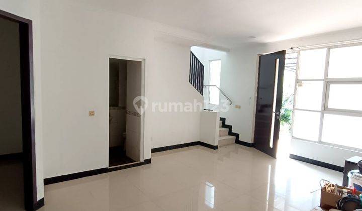 Dijual Rumah Dua Lantai Royal Serpong Village BSD 2