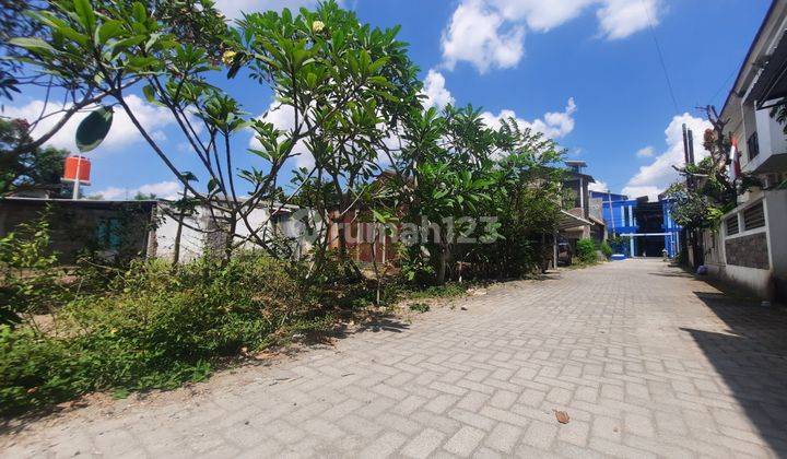 Lingkungan Kost Dekat Ugm, Tanah SHM di Jalan Kaliurang  2
