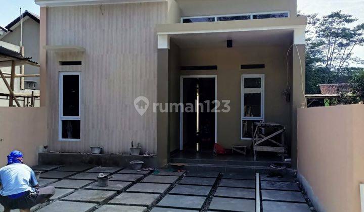 Jakal Km. 13, Dekat Kampus Uii Jogja, Rumah di Jalan Kaliurang 1