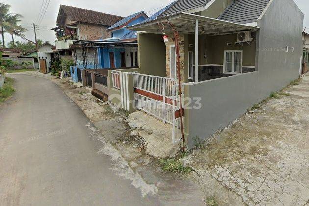 Modern Minimalis Rumah di Godean, 500 Jutaan, Yogyakarta 2