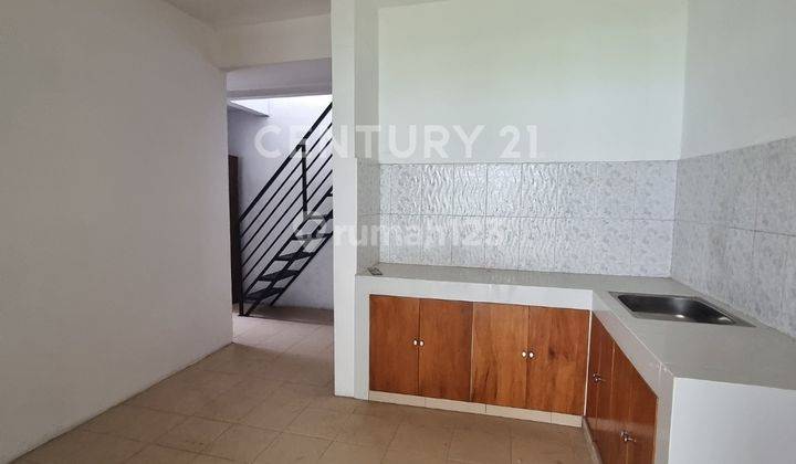 Rempoa Luas  Tanah 400 Meters Unfurnished Disewain 2