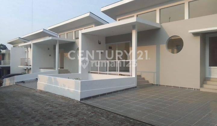 Rumah Baru Modern Look Di Area Lebak Bulus 2