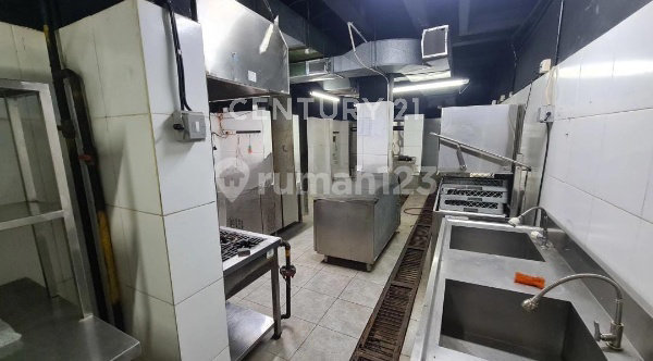 Disewakan Rumah Usaha Strategis Di Senopati 2