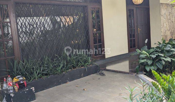 Kemang Area With 5 Bedrooms, Residential Or Silent Office 2