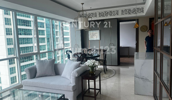 Sky Garden Setiabudi Apartment 3 Bedrooms 2
