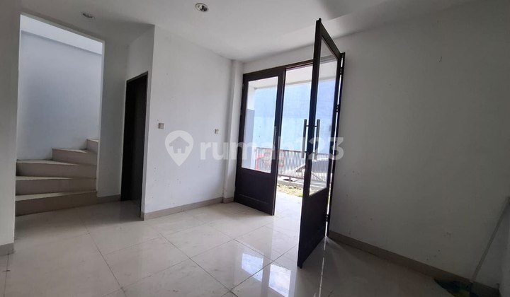 Jual Rumah Minimalis Siap Huni Dekat Setraduta Bandung 2
