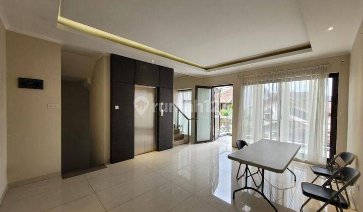 Jual Rumah Lux Setrasari Kulon Bandung 1