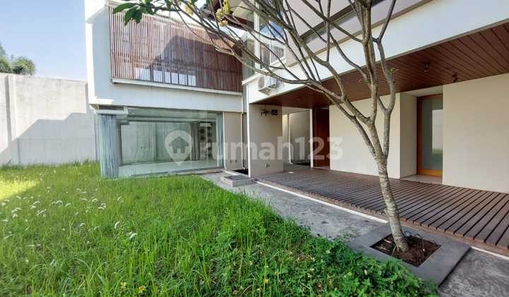 Jual Rumah Bagus Semi Furnished K B P Bandung.. Karya Arsitek Ternama