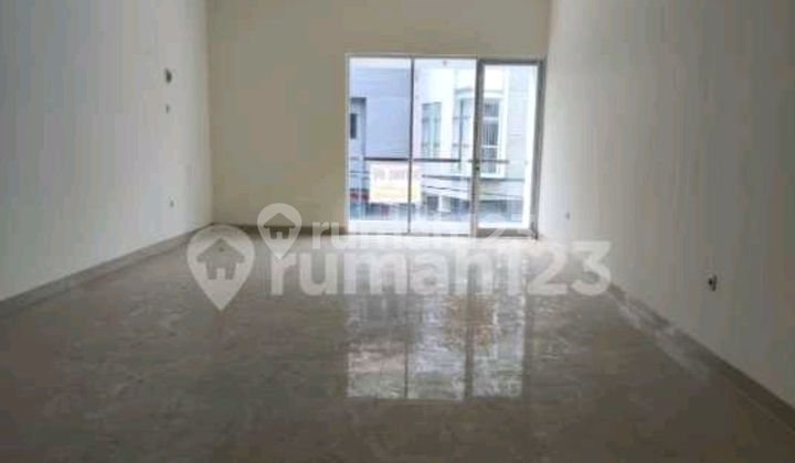 Sell Good Shophouse Ready to Occupy Setrsari Mall Bandung Sell Good Shophouse Ready to Occupy Setrsari Mall Bandung