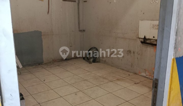 Rental of Shop Houses on Main Road, Cimahi... Available for Rent by Floor 2