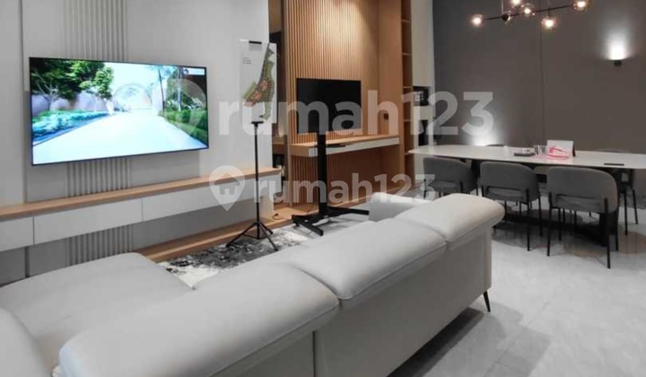 Jual Rumah Baru Attic Room Setra Duta Bandung