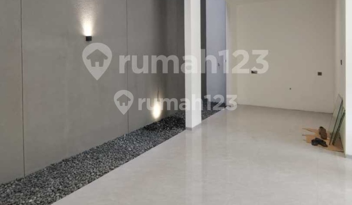 Jual Rumah Baru Attic Room Setra Duta Bandung