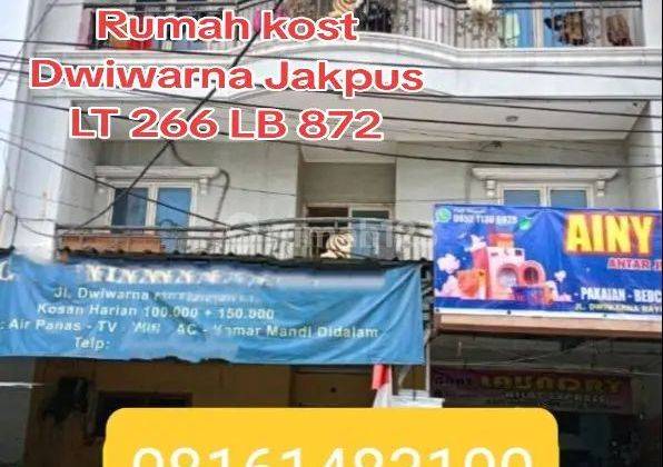 Rumah kost 4 lantai Dwiwarna Raya Jak Pus 1