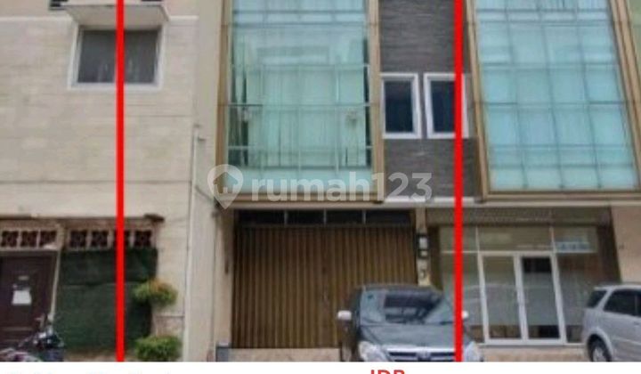 Affordable 3-Story Shop House, Eligible for KPR, Golden City Business Park, Cipondoh 1