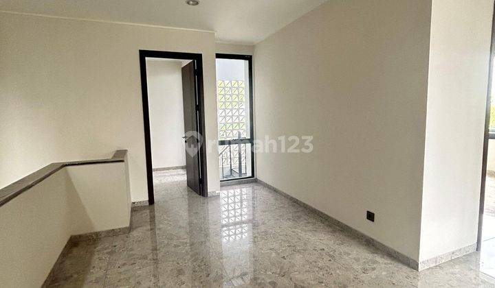 Rumah Minimalis 2 Lantai Hoek Sutera Narada Alam Sutera Tangerang 2