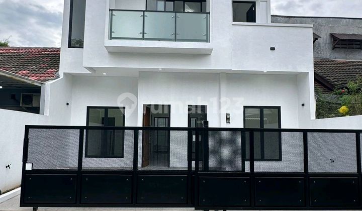 Rumah Cantik Brand New Murah Kencana Loka Bsd