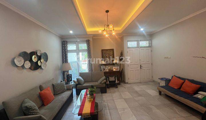 Rumah 2 Lantai Cantik Puri Indah Jakarta Barat 2