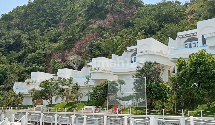 Villa Darat Cantik Hadap Laut Labuan Bajo  1