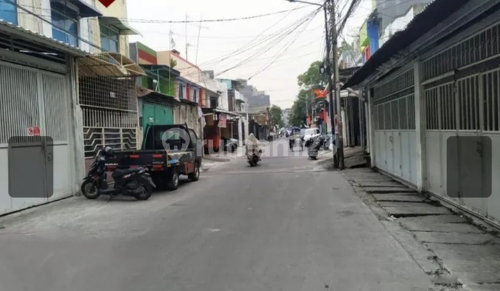 Affordable 4-Story Shop House in North Ketapang, Krukut, Tamansari 2