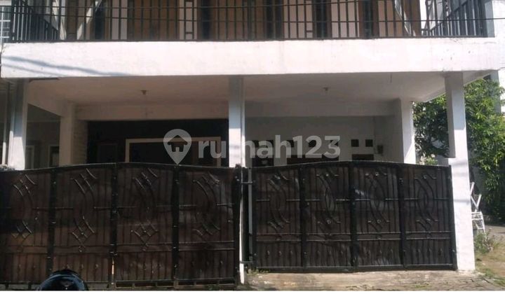 Nice 2-Story Full Pearl House in Taman Palem Cengkareng