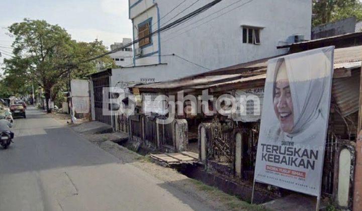 RUMAH TUA JALAN ANUANG 2