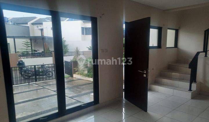 Rumah Cantik Murah Siap Huni Dekat Pintu Tol Di Bsd  2