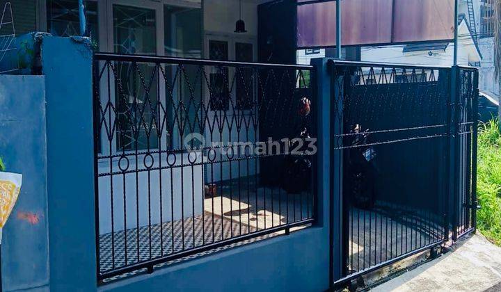 Rumah Siap Huni Bagus Murah Dekat Mall di Graha Raya 1