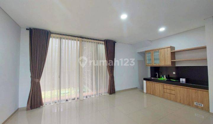 Rumah Bagus Semi Furnished Dekat Pintu Tol di Bintaro 2