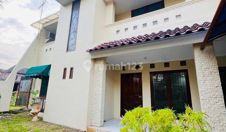 Rumah Sewa Semi Furnished Dekat Mall Di Tanah Kusir 2