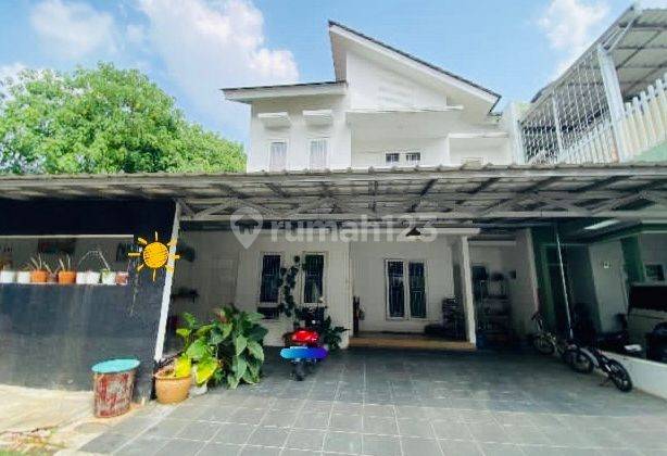 Rumah Furnished Hook Luas Dekat Stasiun di Ciputat 1