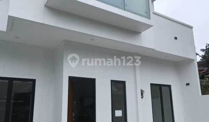 Rumah Bagus Siap Huni Dekat Stasiun di Bsd 2