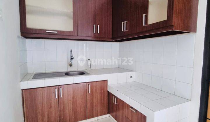 Rumah Kontrakan Semi Furnished Dekat Pintu Tol di Bintaro 2