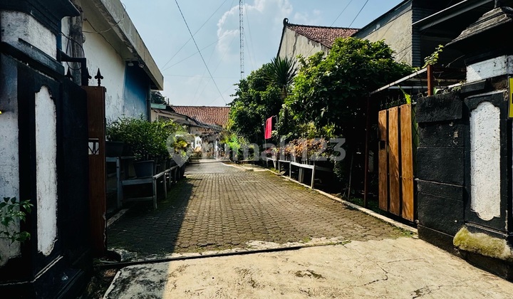 Rumah Shm Pinggir Jalan Dekat Mall di Pamulang 2