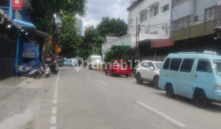 RUMAHTUA DI KARTINI 272m2 HADAP UTARA, STRATEGIS, LOKASI BAGUS,KODE DS 2