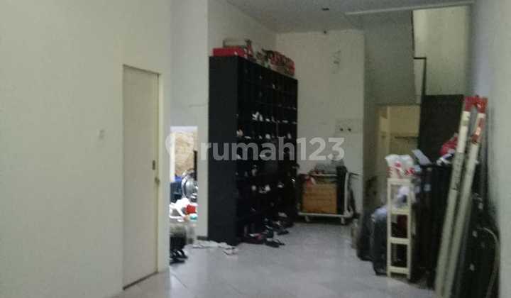 HOUSE IN SUNTER, 281m2, WEST FACING, 3 FLOORS, COMFORTABLE, GOOD, CODE JV, AH 2