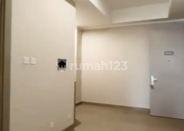 APATEMEN MENARA JAKARTA 49m2 LOKASI BAGUS, LANTAI 19, NYAMAN, KODE RF 1