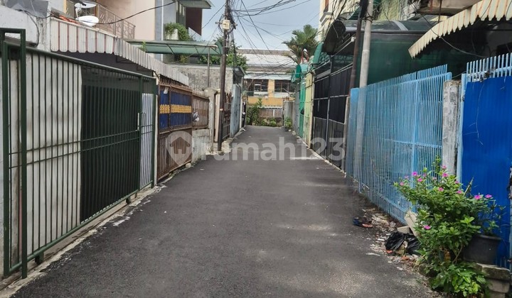 DIJUAL RUMAH TANAH SEREAL 97m2 LOKASI BAGUS,1 LANTAI, STRATEGIS, KODE YE 2