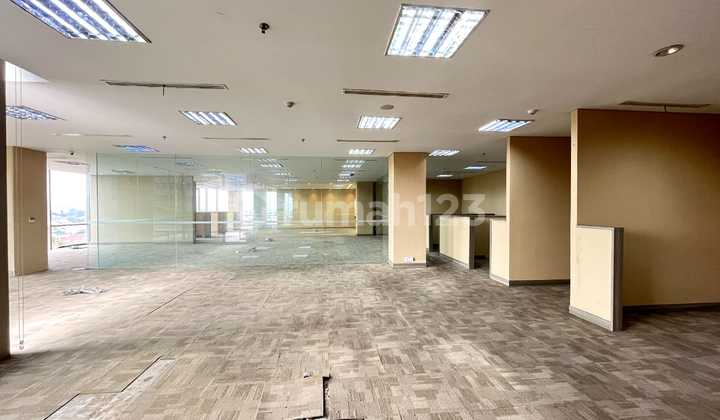 Ready-to-Occupy Office Space in a Strategic Location in Pancoran, South Jakarta 1