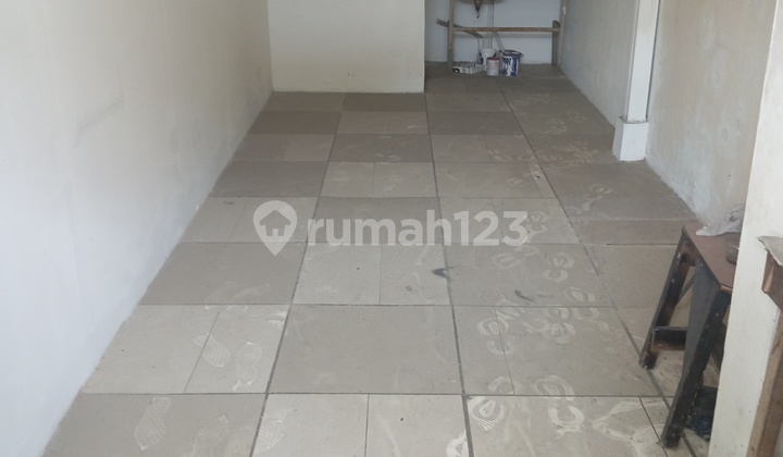 Disewakan Kios Di Pinggir Jalan Joglo Disewakan Kios Di Pinggir Jalan Joglo