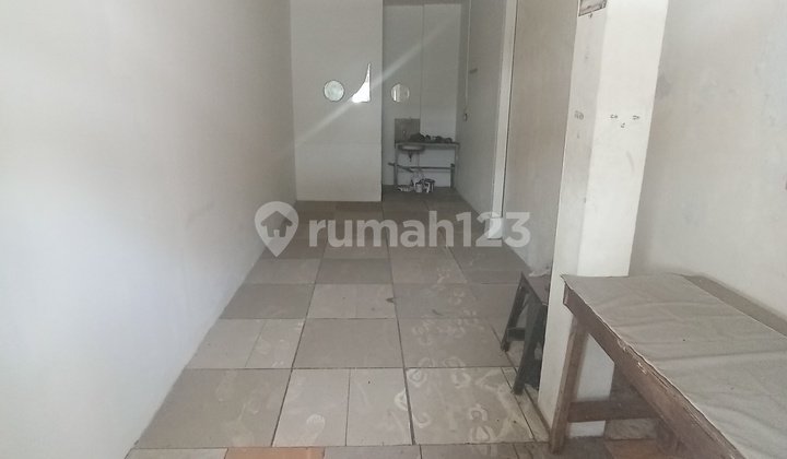 For Rent Kiosk By Joglo Street Side 2