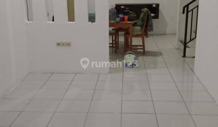 Disewakan Rumah 2 Lantai Nempel Komplek Dki Joglo 2