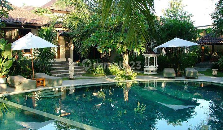 Luxury Villa In Canggu, 10 Are Area, Rice Field View, 5 Minutes To Batu Bolong 1