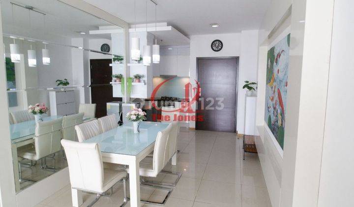 Sewa Apartment Gandaria Heights 3+1 BR Full Furnished 2