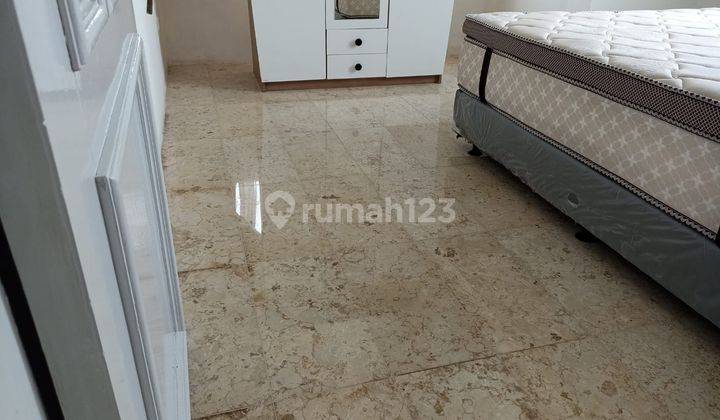 Disewakan 3 Bedroom Apartemen Bumi Mas  2