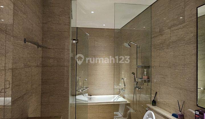 Disewakan 2+1 Bedroom Apartemen Essen Darmawangsa 2