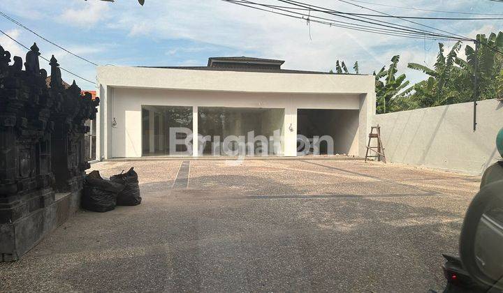 Kerobokan Bali Main Road Shop 9x12 Meters Strategic 1