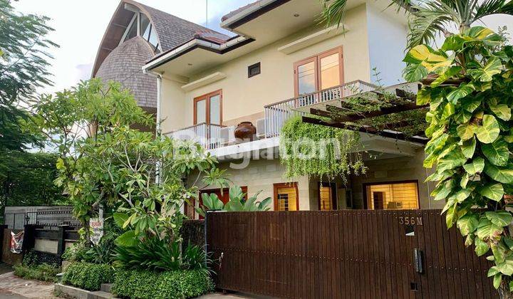 Rumah istimewa fully furnished with pool di Taman Mumbul Nusa Dua Bali 1