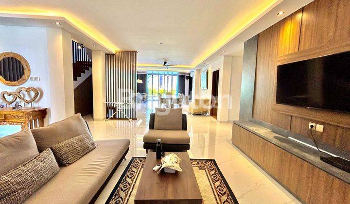 Luxury Home Sewa Atau Jual Villa Di  Jln . Palapa 2